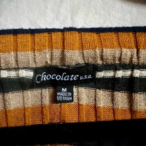 Off-The-Shoulder Ribbed Striped Shirt - Picture 4 of 4